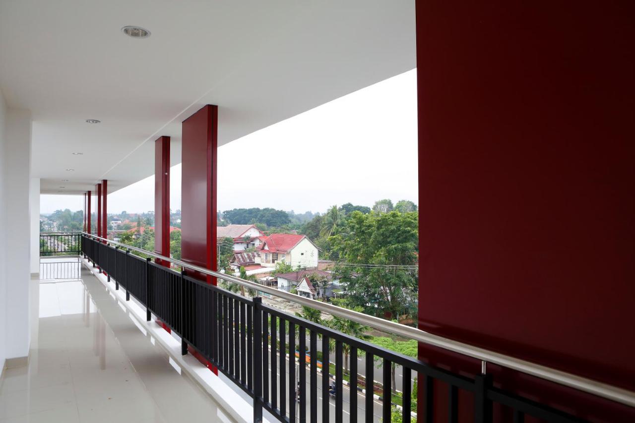 Amaris Hotel Muara Bungo - Jambi Экстерьер фото