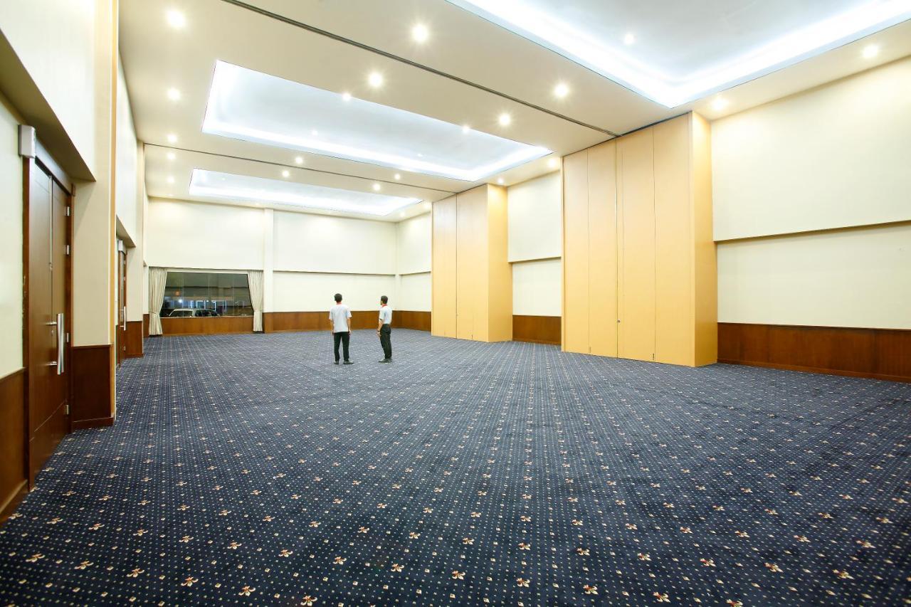 Amaris Hotel Muara Bungo - Jambi Экстерьер фото