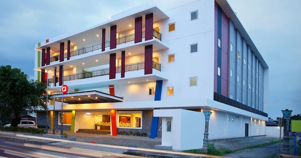 Amaris Hotel Muara Bungo - Jambi Экстерьер фото