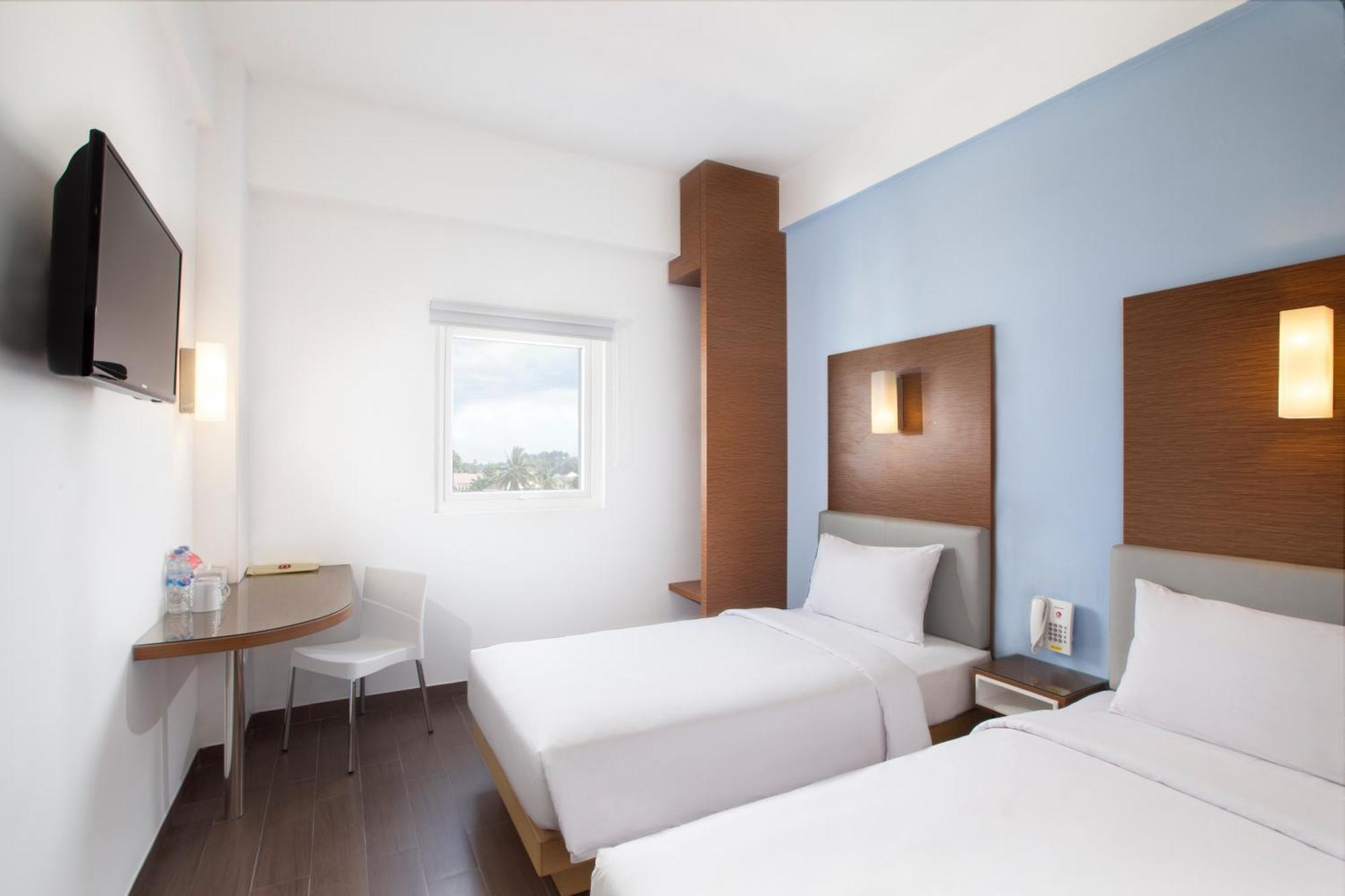 Amaris Hotel Muara Bungo - Jambi Экстерьер фото